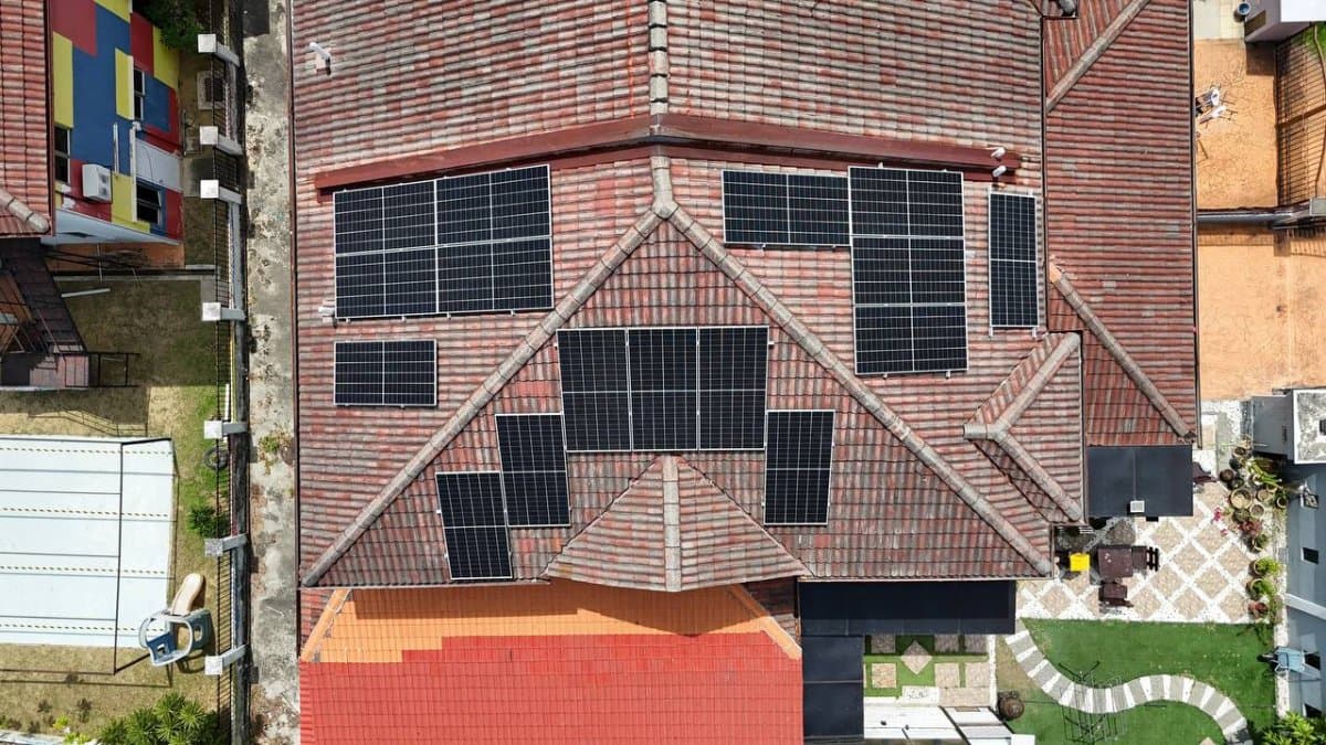 Pemasangan solar 12 kWp — RUMAH BANGLO 2 Tingkat, SYAH ALAM SEKSYEN 7 