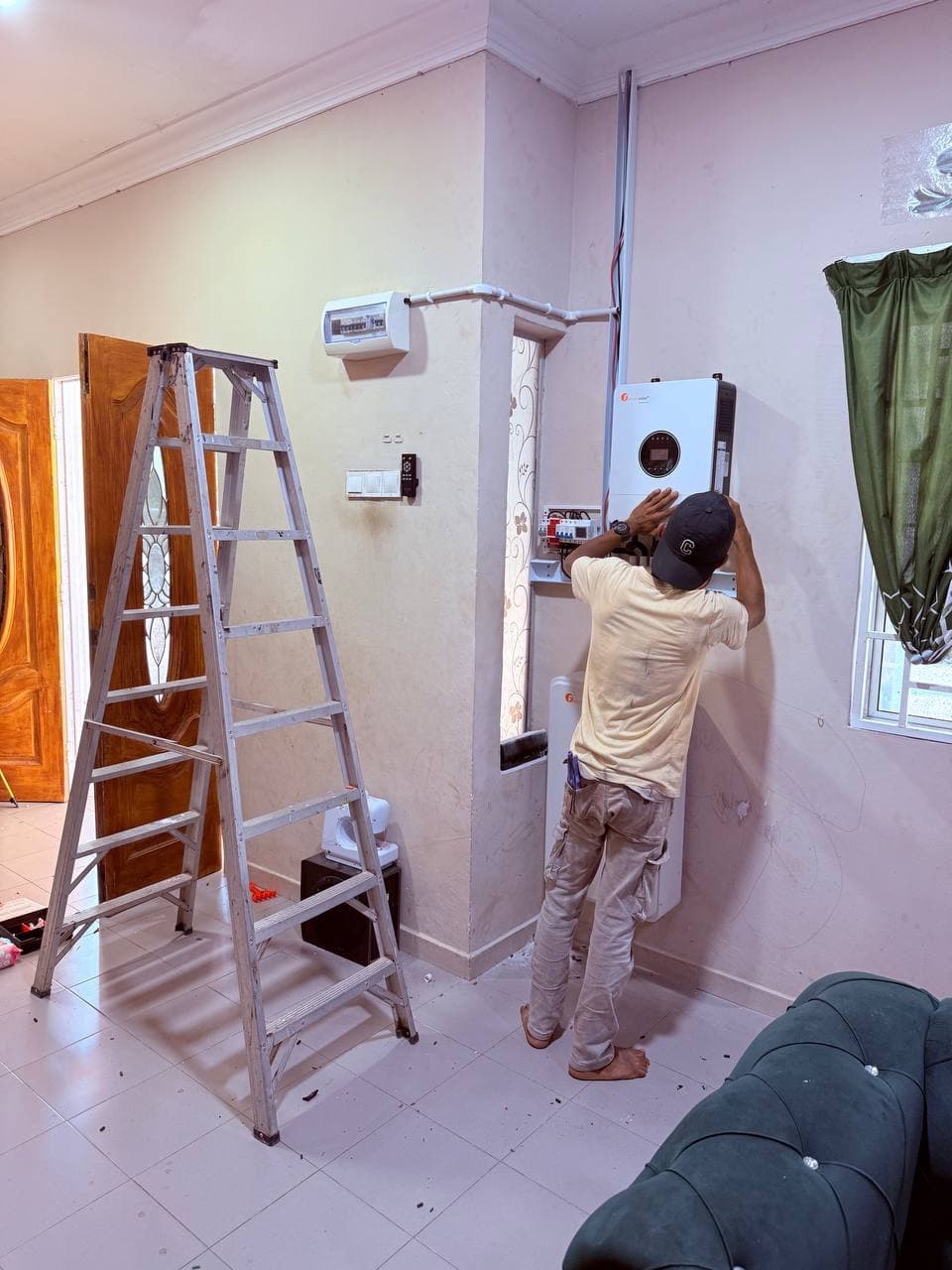 Pemasangan solar 8 kWp — BACKUP ELEKTRIK RUMAH , KELANTAN